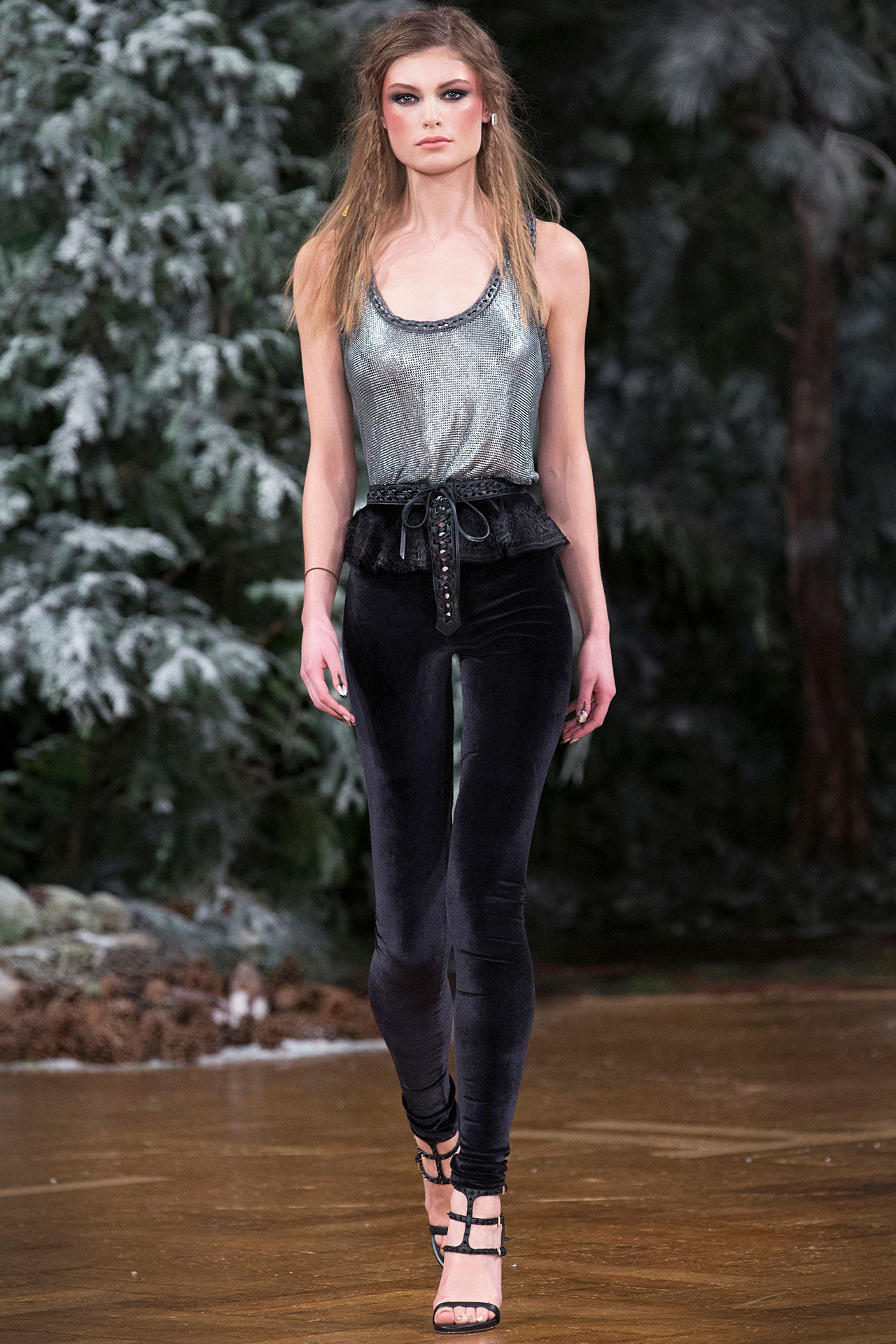 AW17 LOOK 4