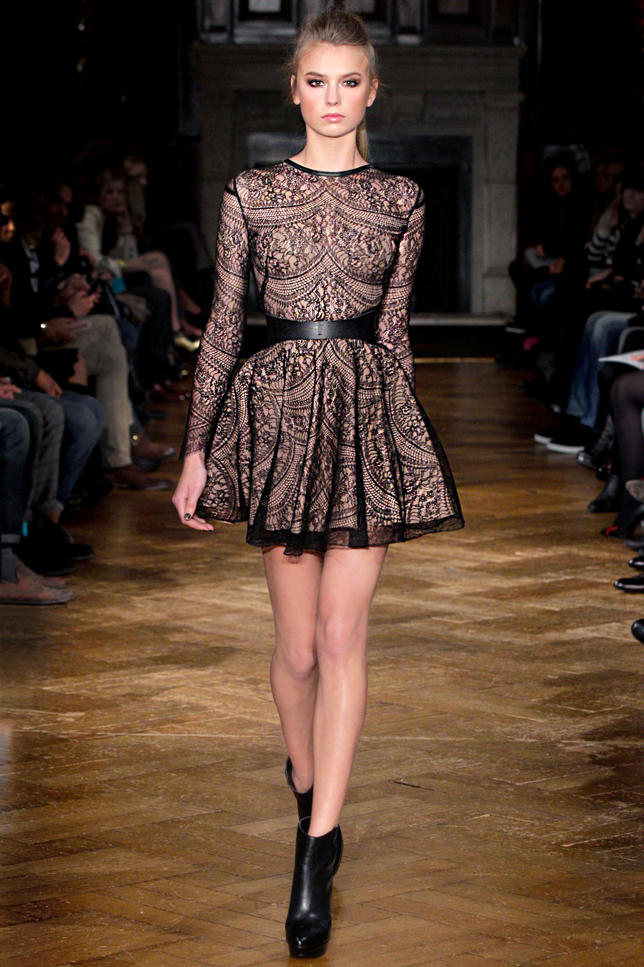 AW13 LOOK 25