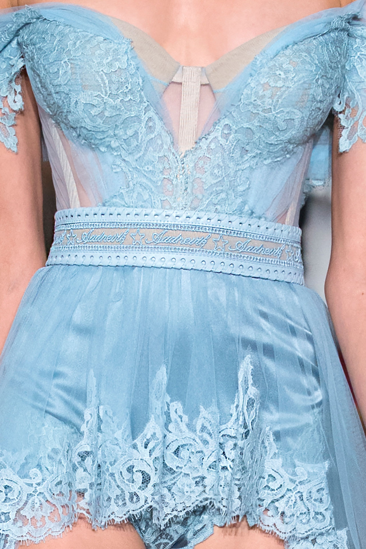SS19 LOOK 27