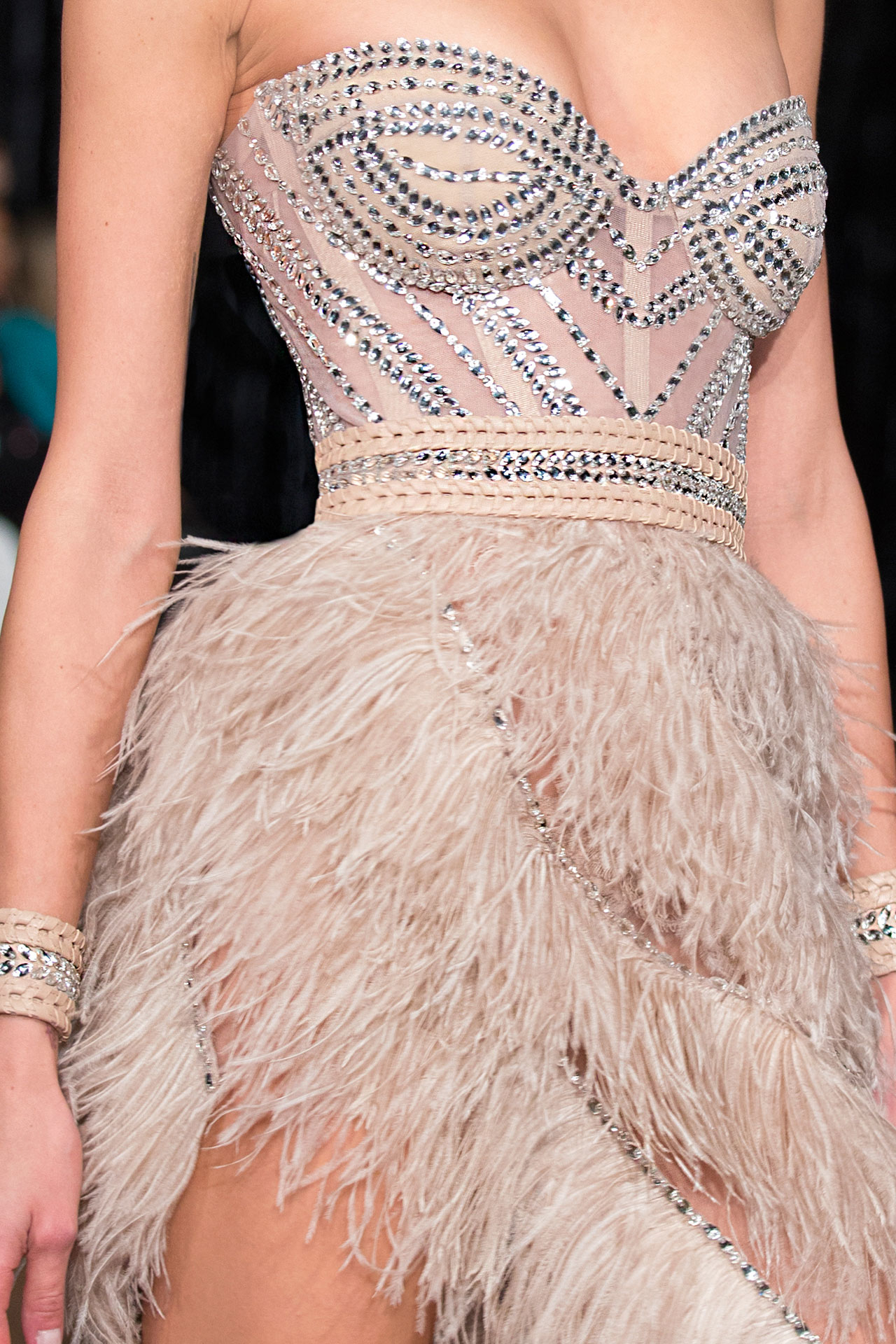 AW20 LOOK 1