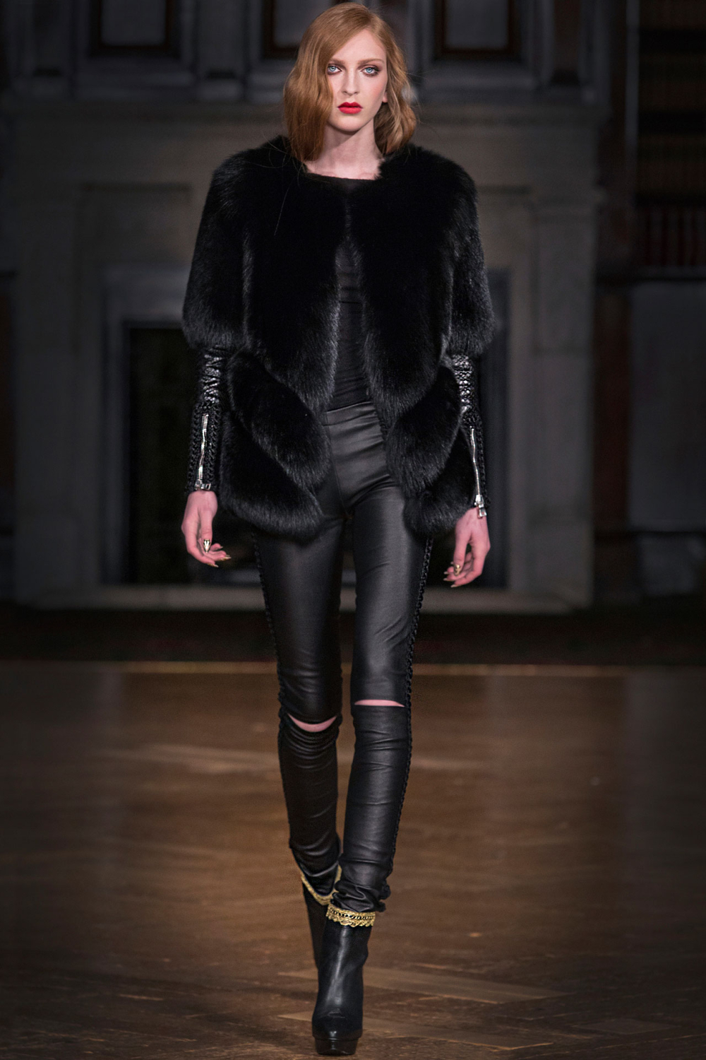 RUNWAY LOOKS - AUTUMN / WINTER 2015 - Collections